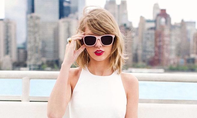 Taylor Swift is selling snake rings after leaking her new single video