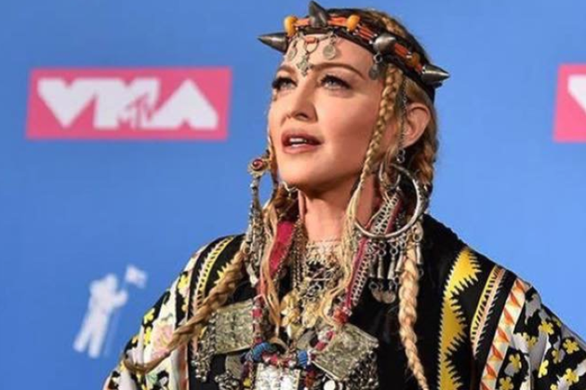 Everyone’s raging about Madonna’s ‘tribute’ to Aretha Franklin