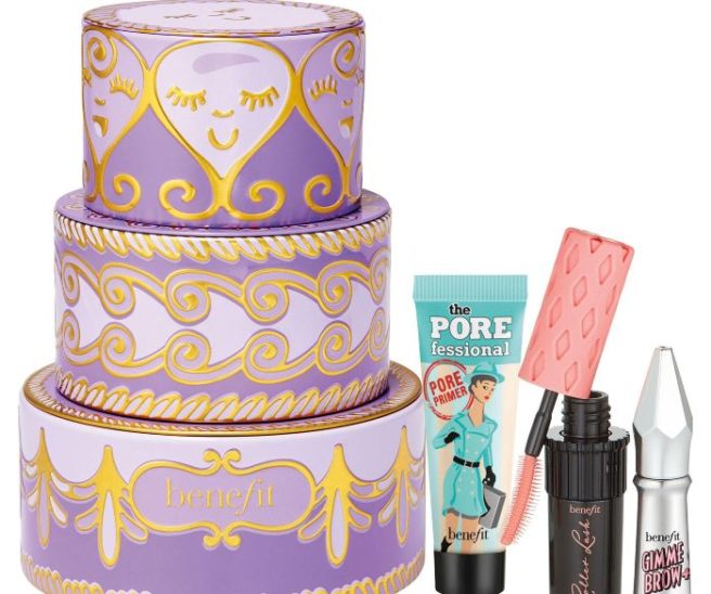 Beauty addict but broke AF? Then this is the Gift Guide for you