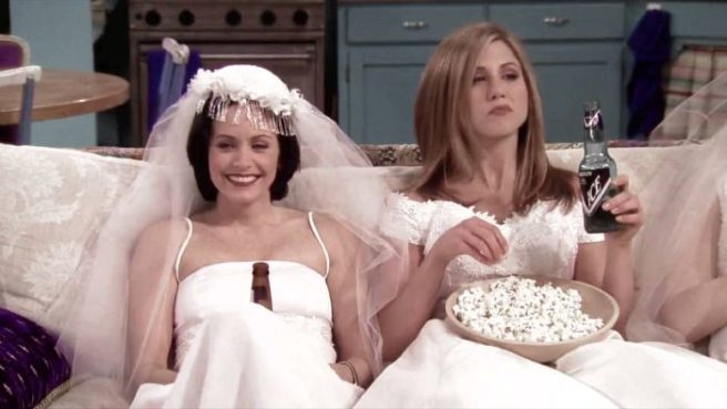 H*es before bros: Women trust their besties more than their boyfriends